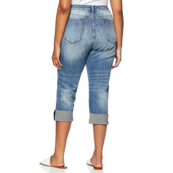 Vigoss Marley Distressed Midrise Cuffed Capri Light Wash Plus Size 22 H14763 - Picture 8 of 14